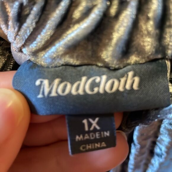 ModCloth Silver Crushed Velvet Pleated Midi Skirt - Picture 6 of 6